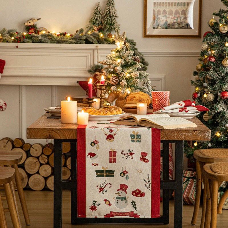Khăn Trải Bàn Xmas Viền Đỏ