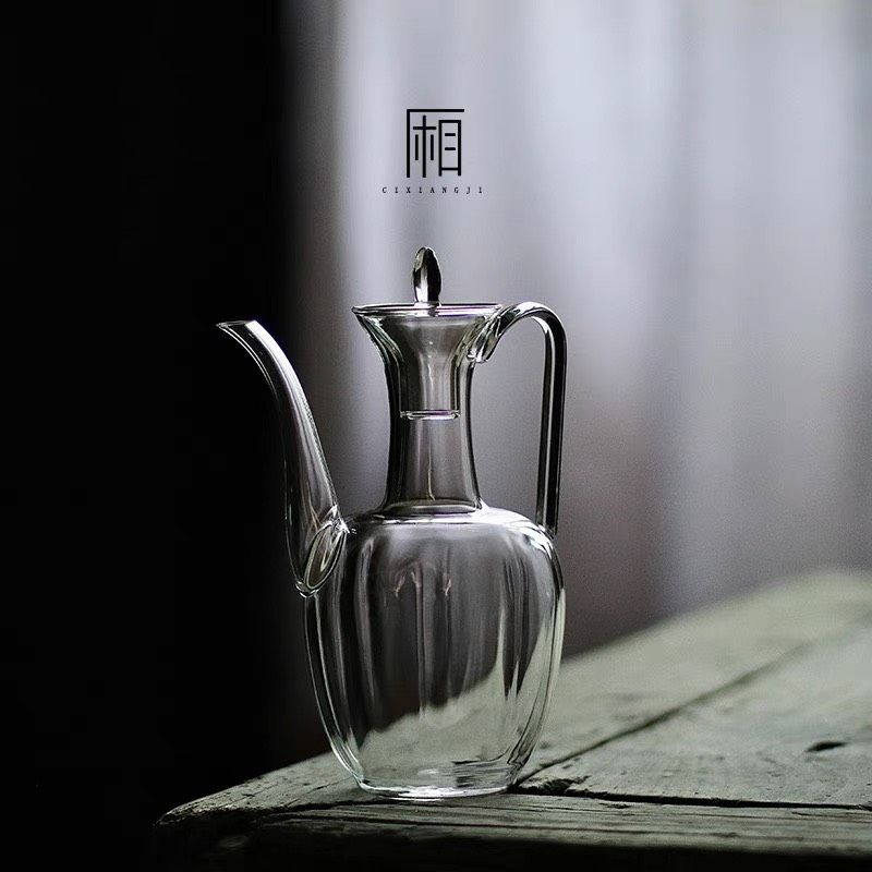 Ấm Trà Rum