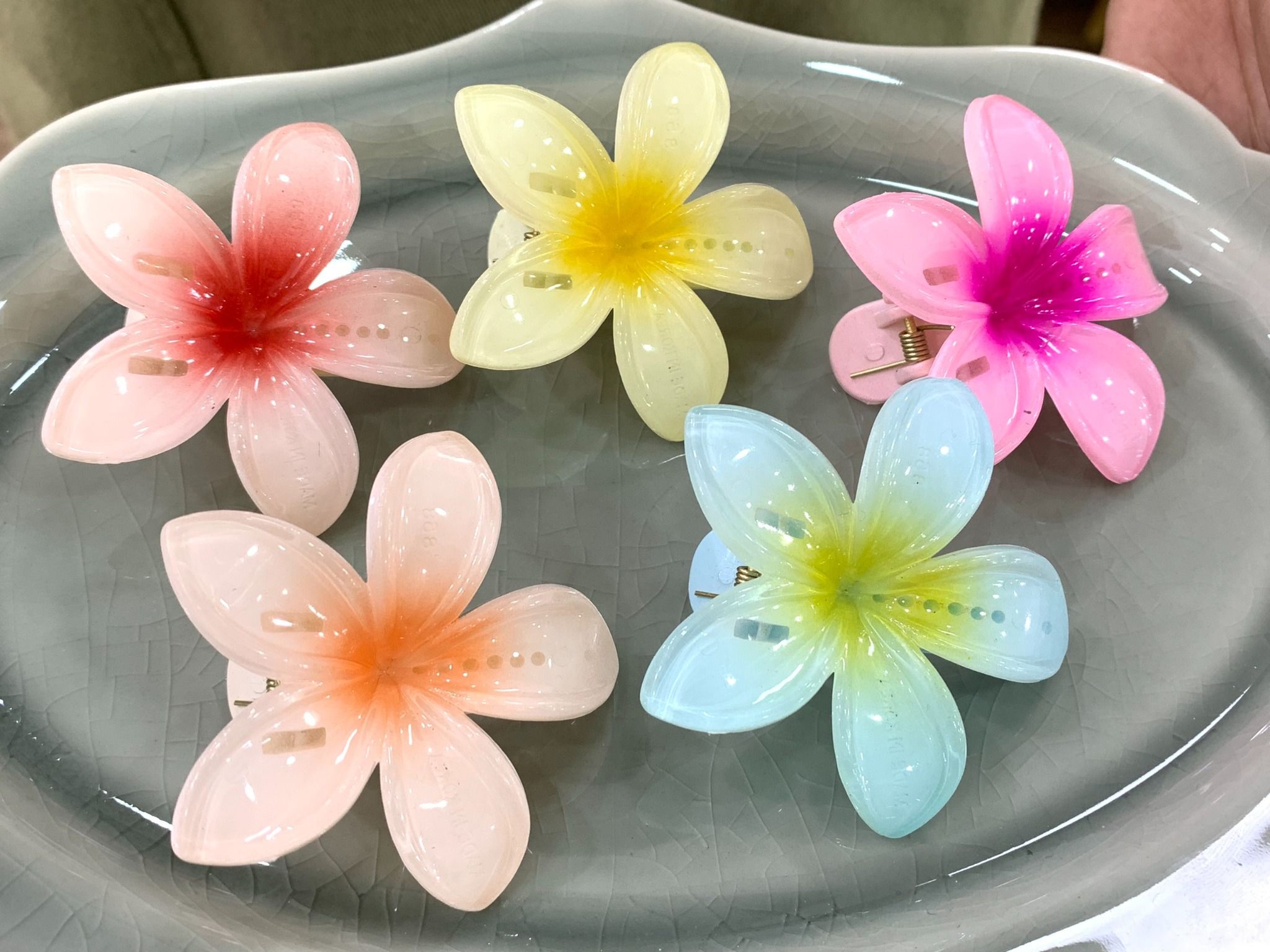Kẹp Hoa Sứ Nhỏ