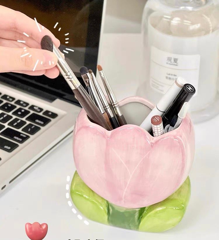 Ống Cắm Bút Tulip