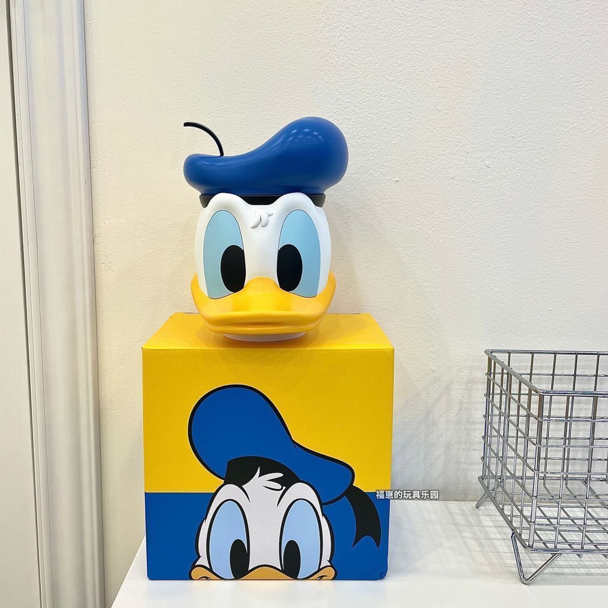 Ống Tiết Kiệm Donald Mickey