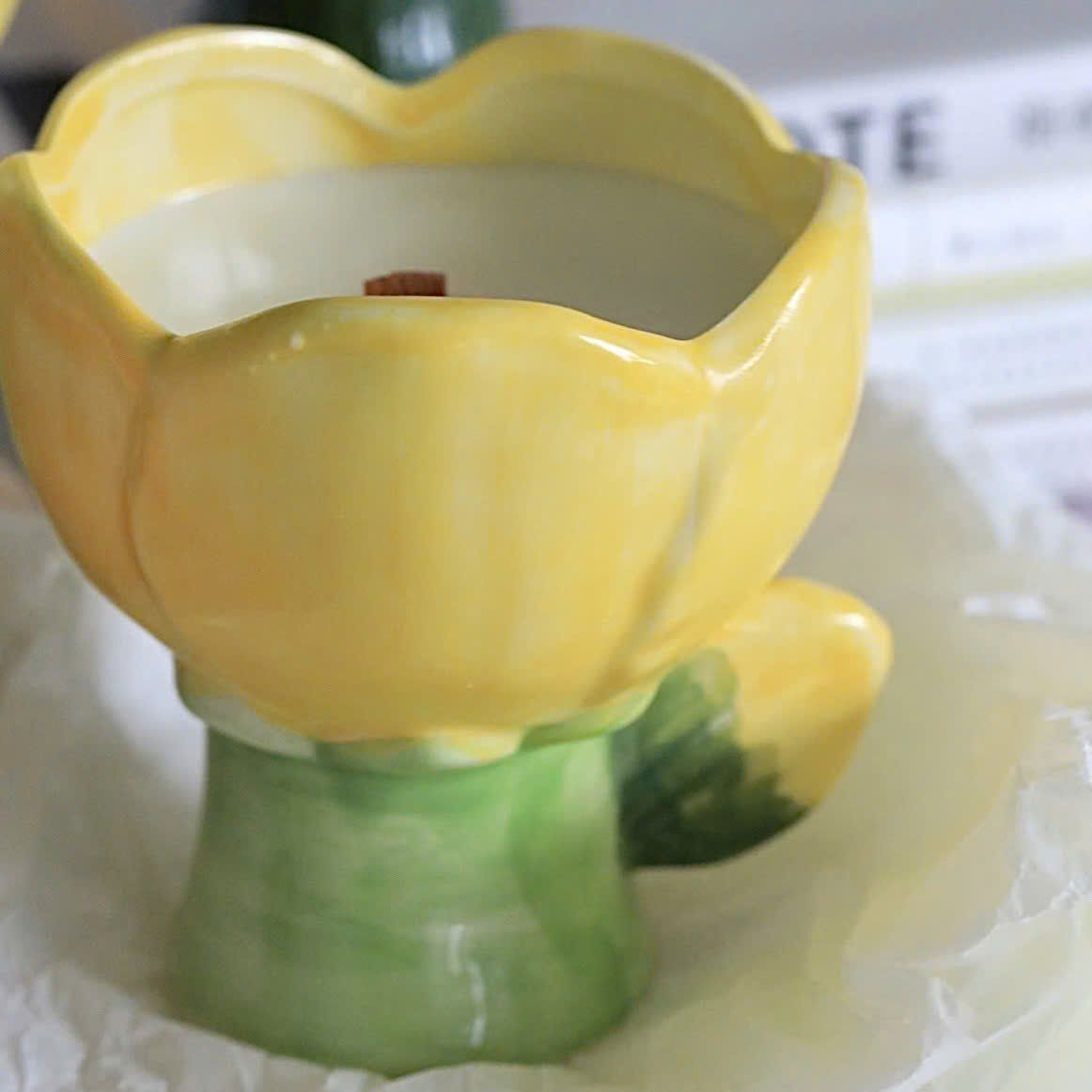 Nến Thơm Hoa Tulip Gốm