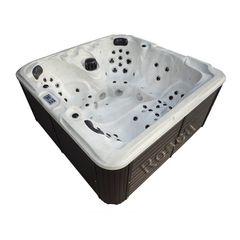 Bồn tắm Jacuzzi Spa Rosca RSC 3111