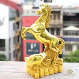 Tượng Ngựa vàng Thịnh Vượng