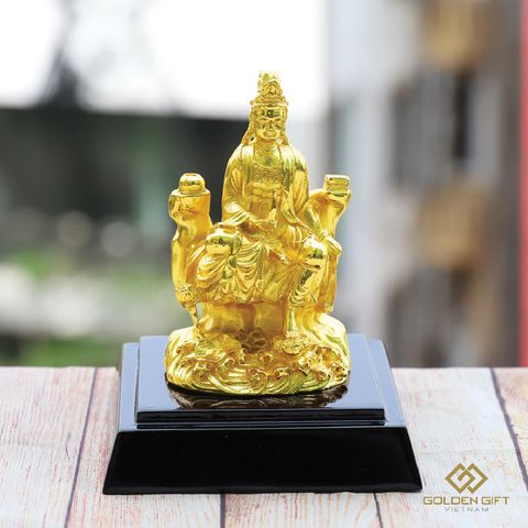 Tượng Phật Bà Quan Âm mạ vàng