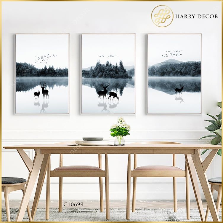 Bộ 3 Tranh Tuần Lộc In Bóng Dưới Hồ C10699