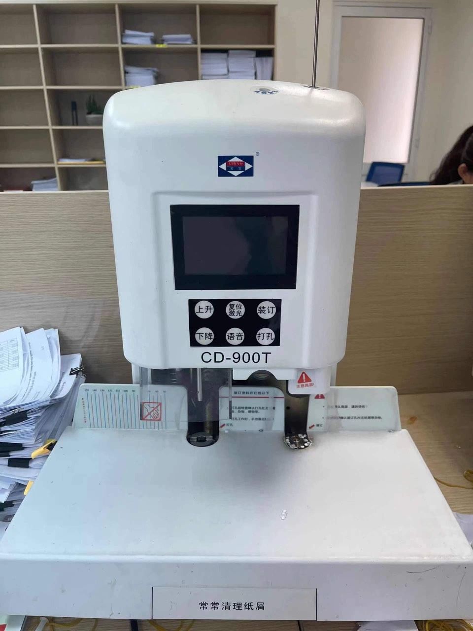 Máy đóng chứng từ CD-900T