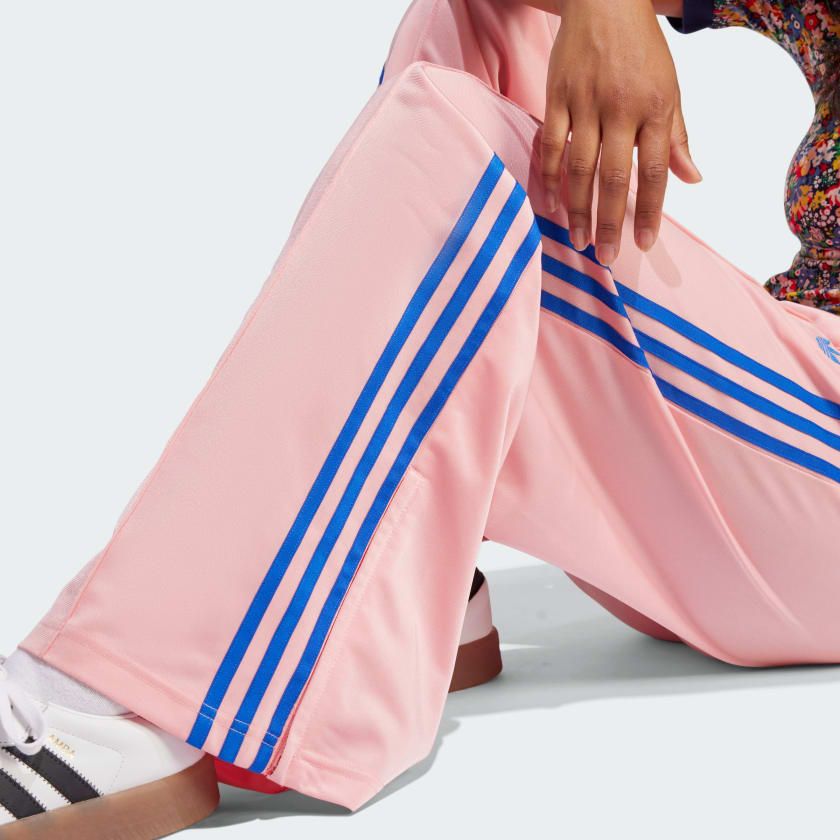 Quần dài Nữ Track Pant Dáng Suông Adicolor Classic Firebird