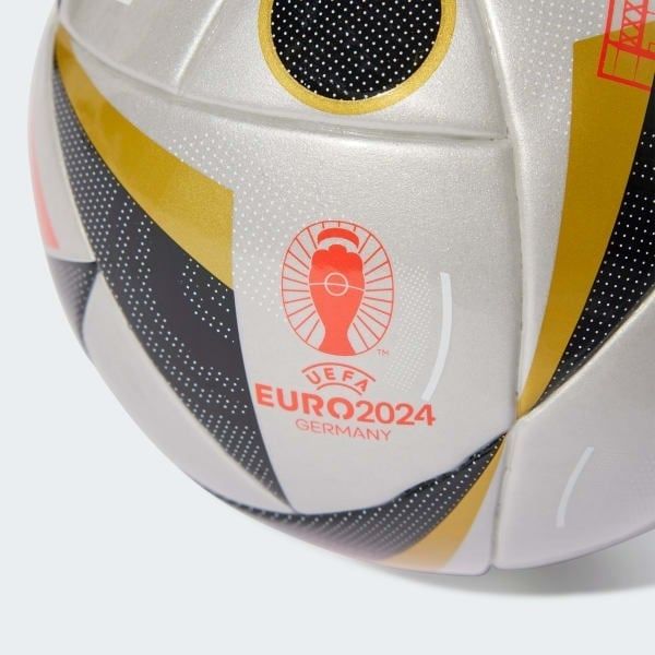 Quả bóng đá Adidas Mini Fussballliebe Finale