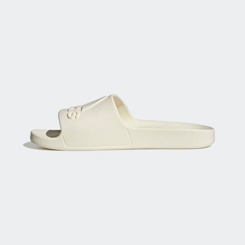 DÉP ADILETTE AQUA