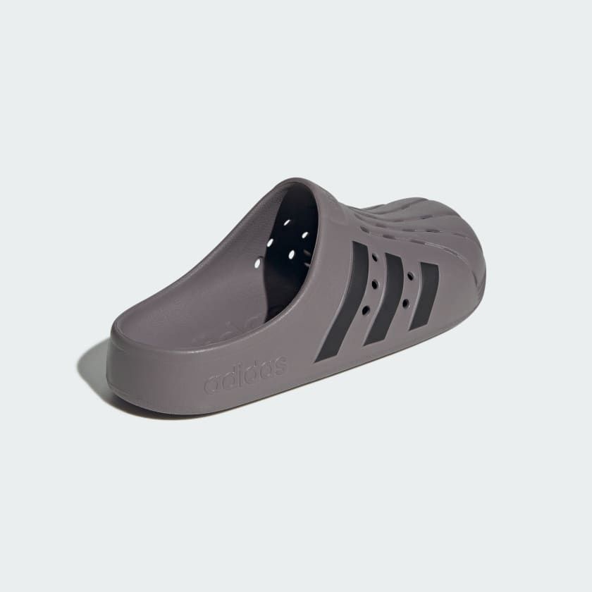 DÉP SỤC ADILETTE CLOGS