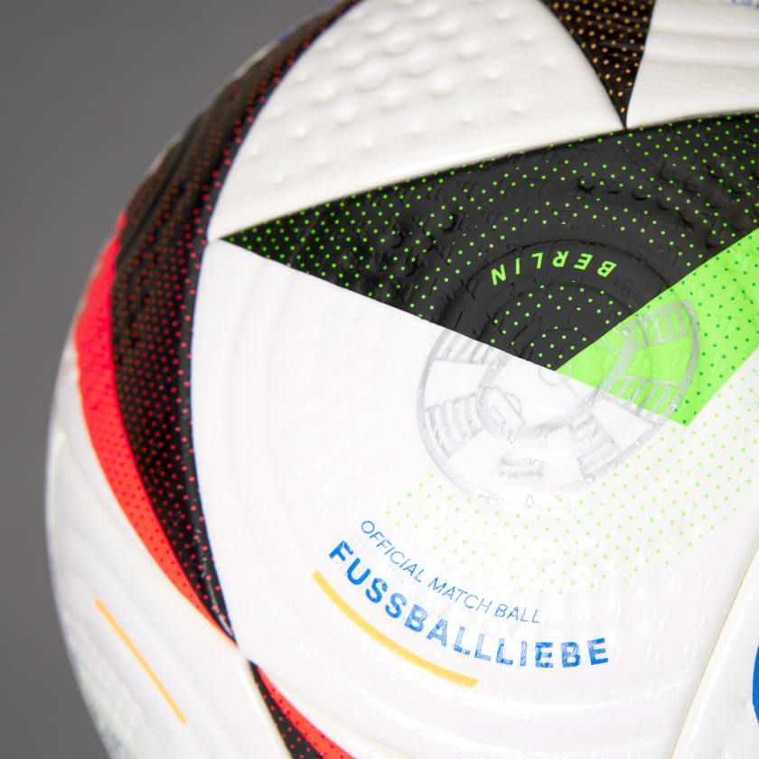 BÓNG FUSSBALLLIEBE PRO