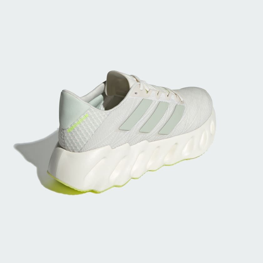 Giày chạy bộ Nữ ADIDAS SWITCH FWD 2 W