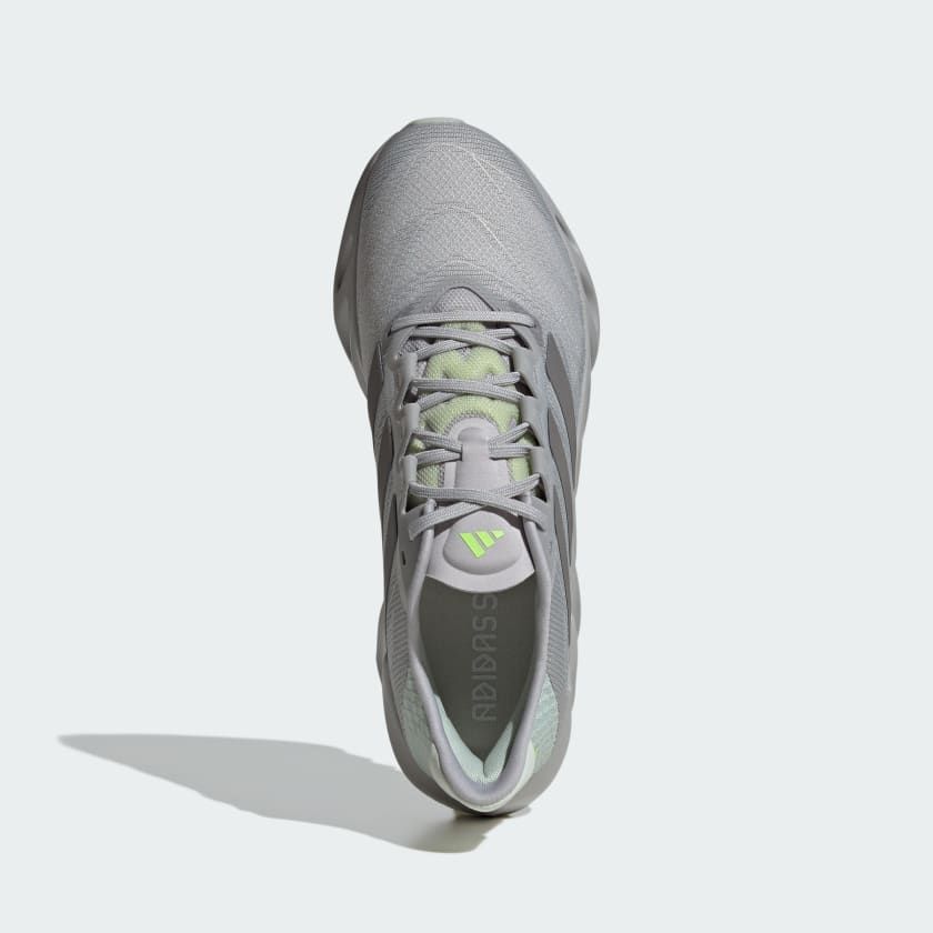 Giày chạy bộ Nam ADIDAS SWITCH FWD 2 M