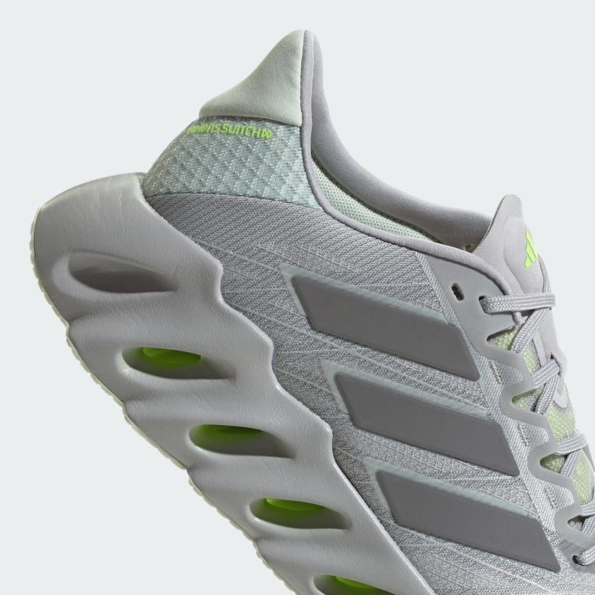 Giày chạy bộ Nam ADIDAS SWITCH FWD 2 M
