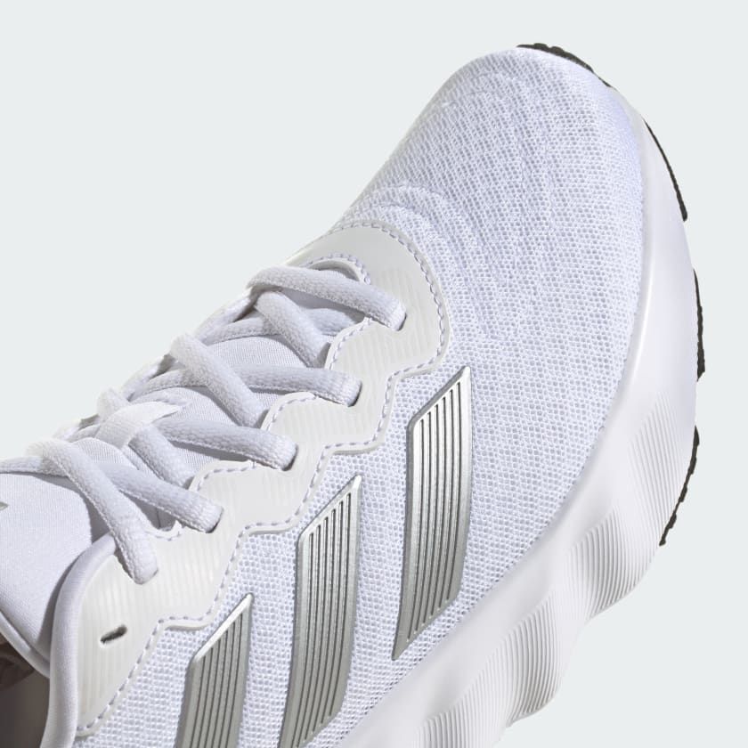 Giày chạy bộ Nữ ADIDAS SWITCH MOVE W