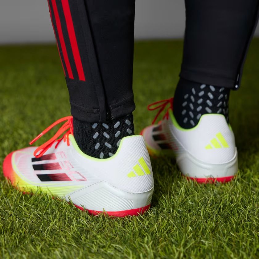Giày đá bóng Nam F50 LEAGUE FG/MG
