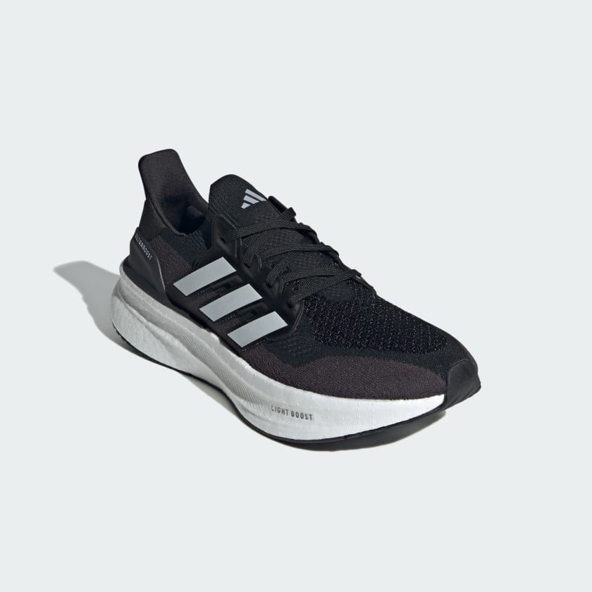 Giày chạy bộ Nam ULTRABOOST 5