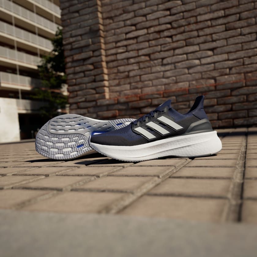 Giày chạy bộ Nam ULTRABOOST 5