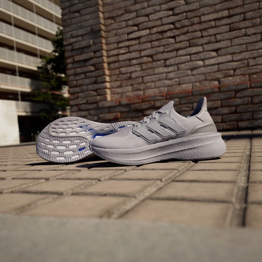 Giày chạy bộ Nam ULTRABOOST 5