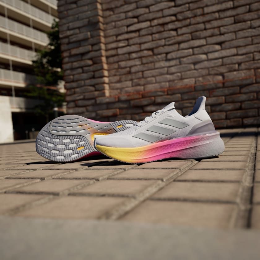 Giày chạy bộ Nữ ULTRABOOST 5X W