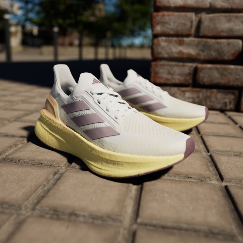 Giày chạy bộ Nữ ULTRABOOST 5X W