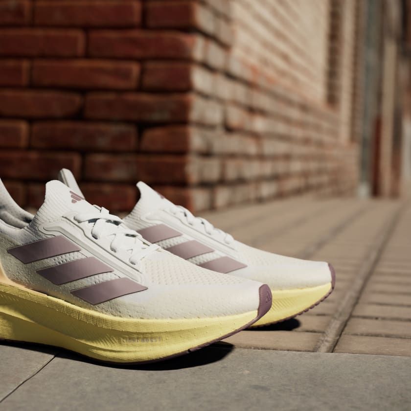 Giày chạy bộ Nữ ULTRABOOST 5X W