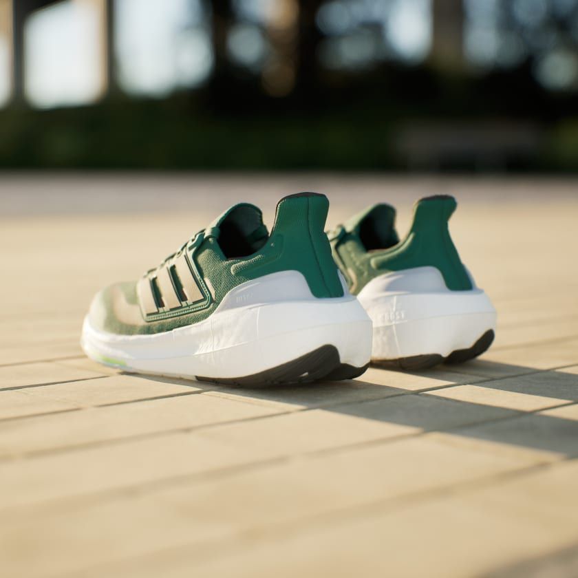 GIÀY CHẠY BỘ NAM ULTRABOOST LIGHT