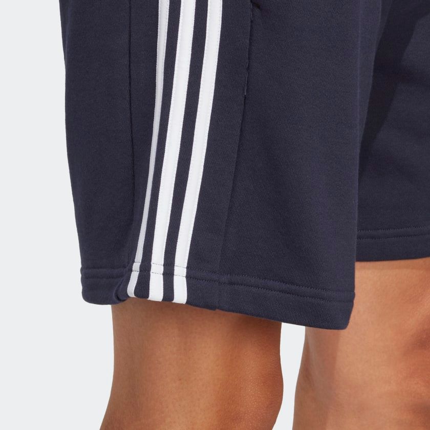 QUẦN SHORT NAM 3 SỌC VẢI THUN DA CÁ ESSENTIALS