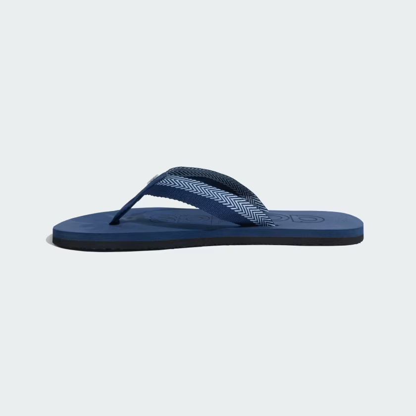 Dép xỏ ngón adidas Mistico