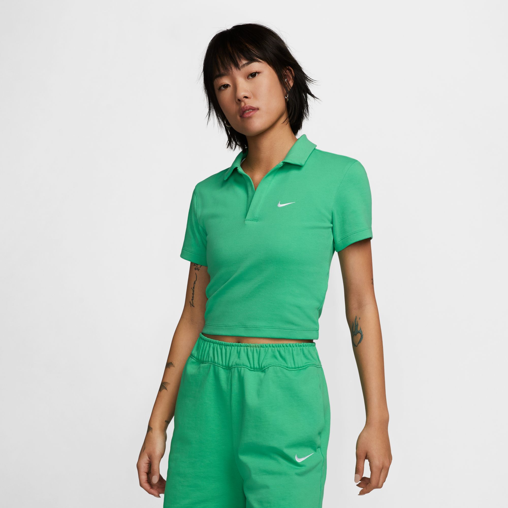 Áo Polo tay ngắn thời trang AS W NSW ESSNTL SS POLO CRP TO Nữ Nike DV7885-363