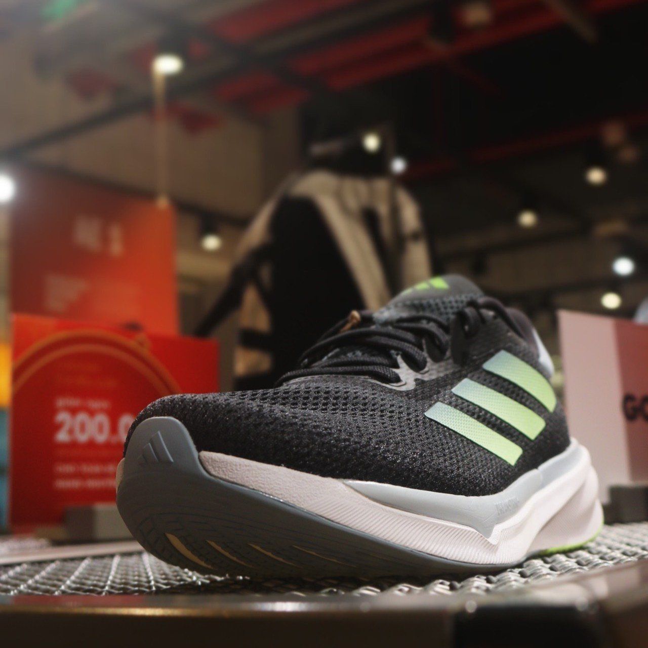 Giày chạy bộ Nam SUPERNOVA STRIDE M