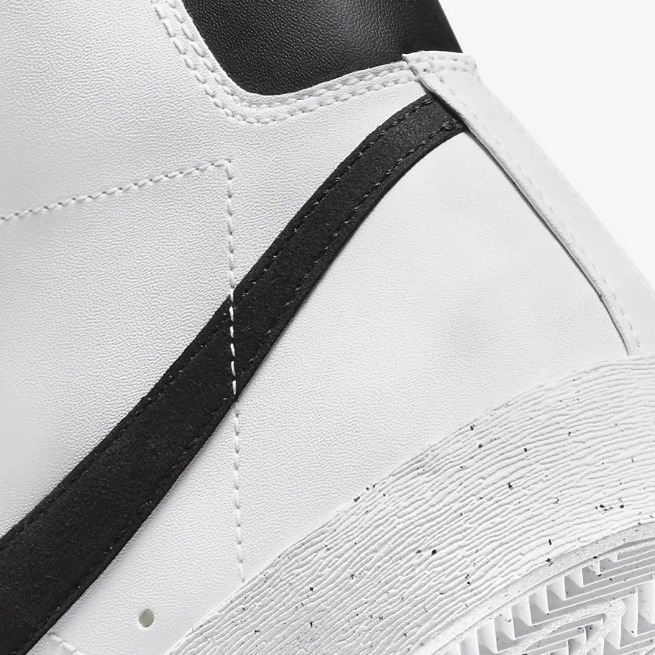 Giày Nike Nữ Blazer Mid ’77 Next Nature ‘White’ DO1344-101