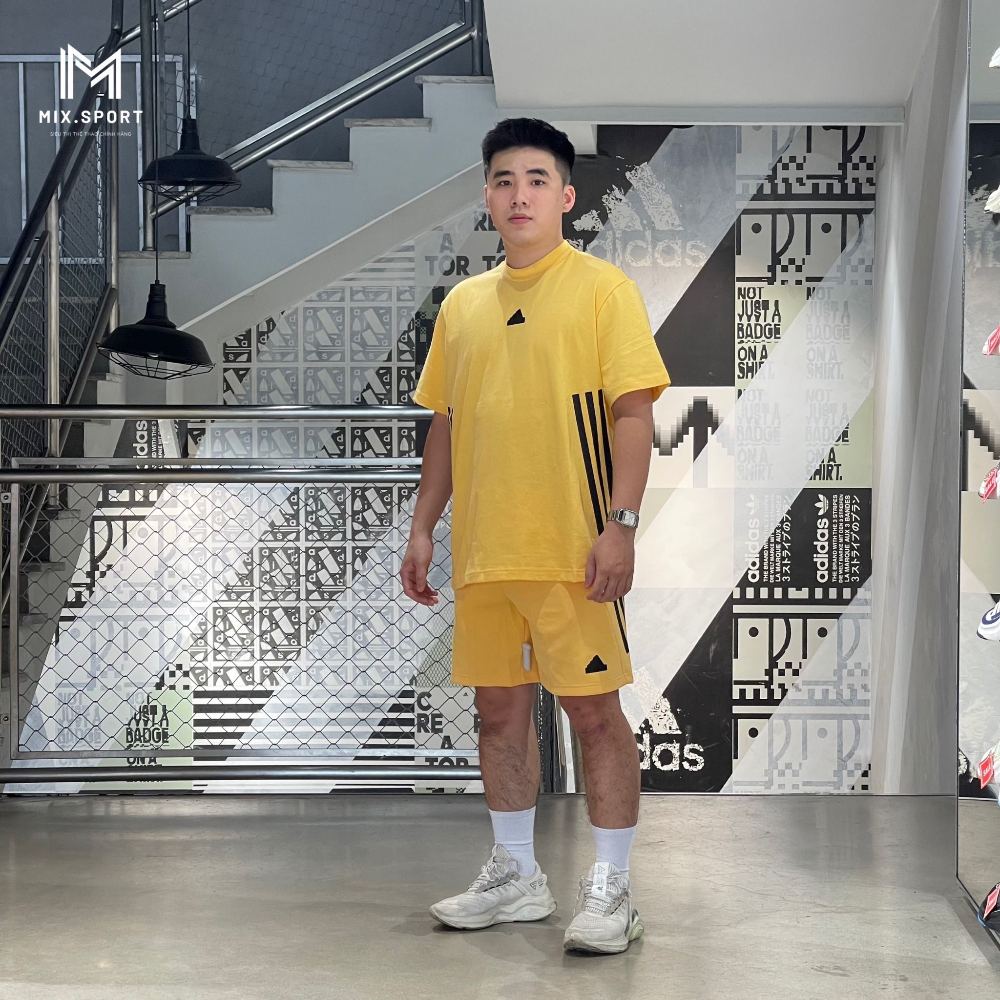 BỘ ĐỒ XUÂN HÈ NAM 3 SỌC FUTURE ICONS