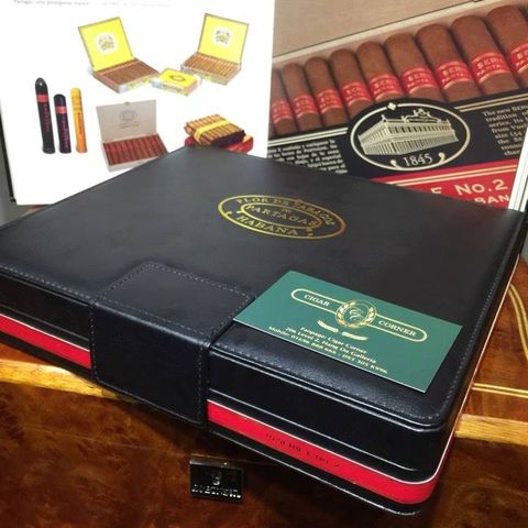 Partagas E No.2 Travel humidor (Giá: Liên hệ)