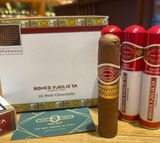 Romeo y Julieta Petit Churchills 15 Tubos (Giá: Liên hệ)