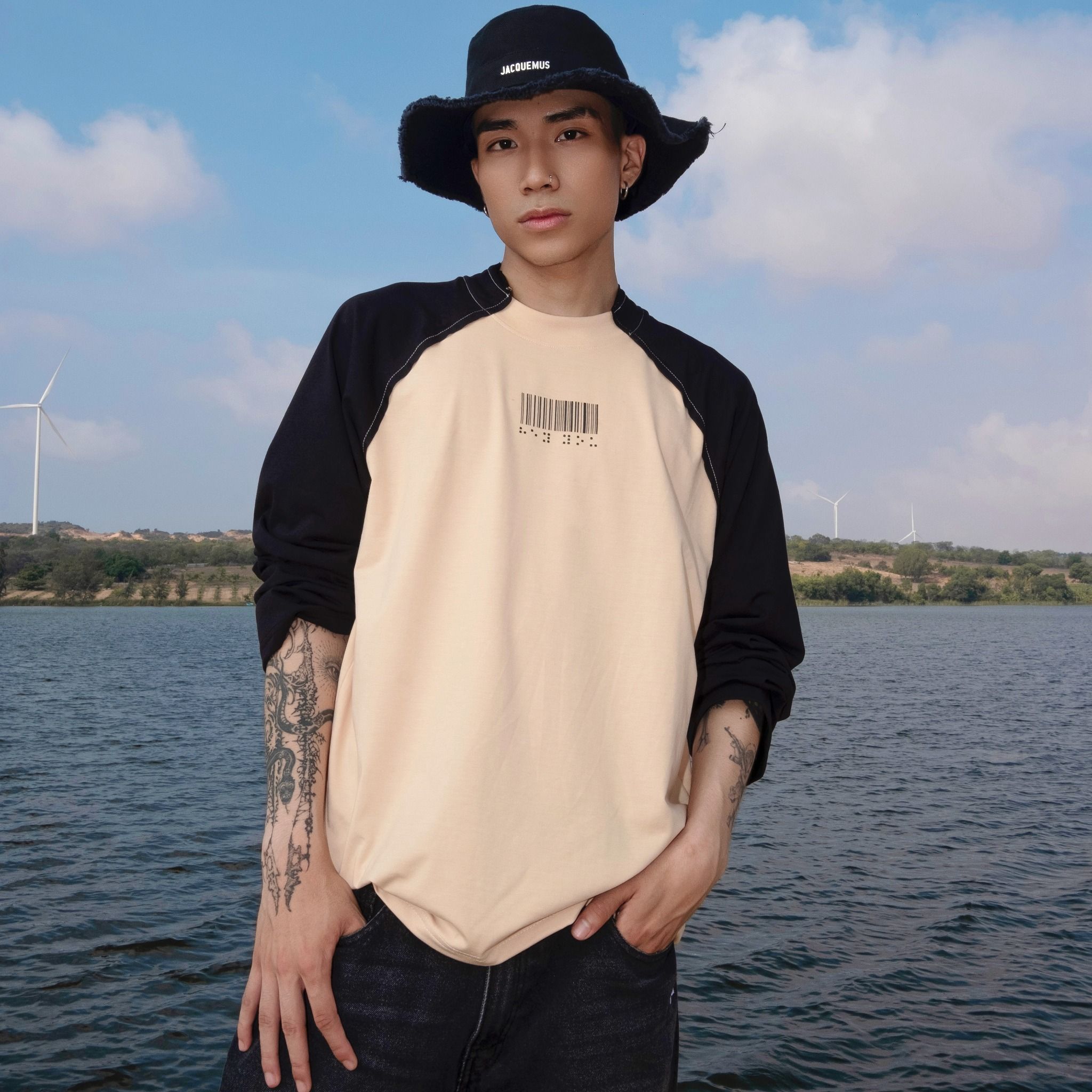  HEYYOU HIDDEN CODE CREAM BLACK LONG SLEEVE 