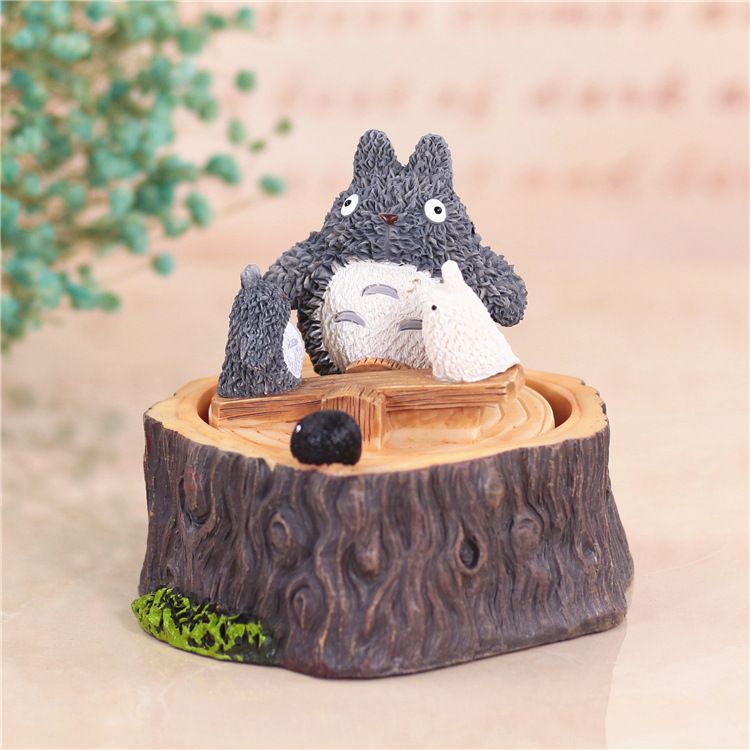 HỘP NHẠC TOTORO VÀ NHỮNG NGƯỜI BẠN CHƠI BẤP BÊNH