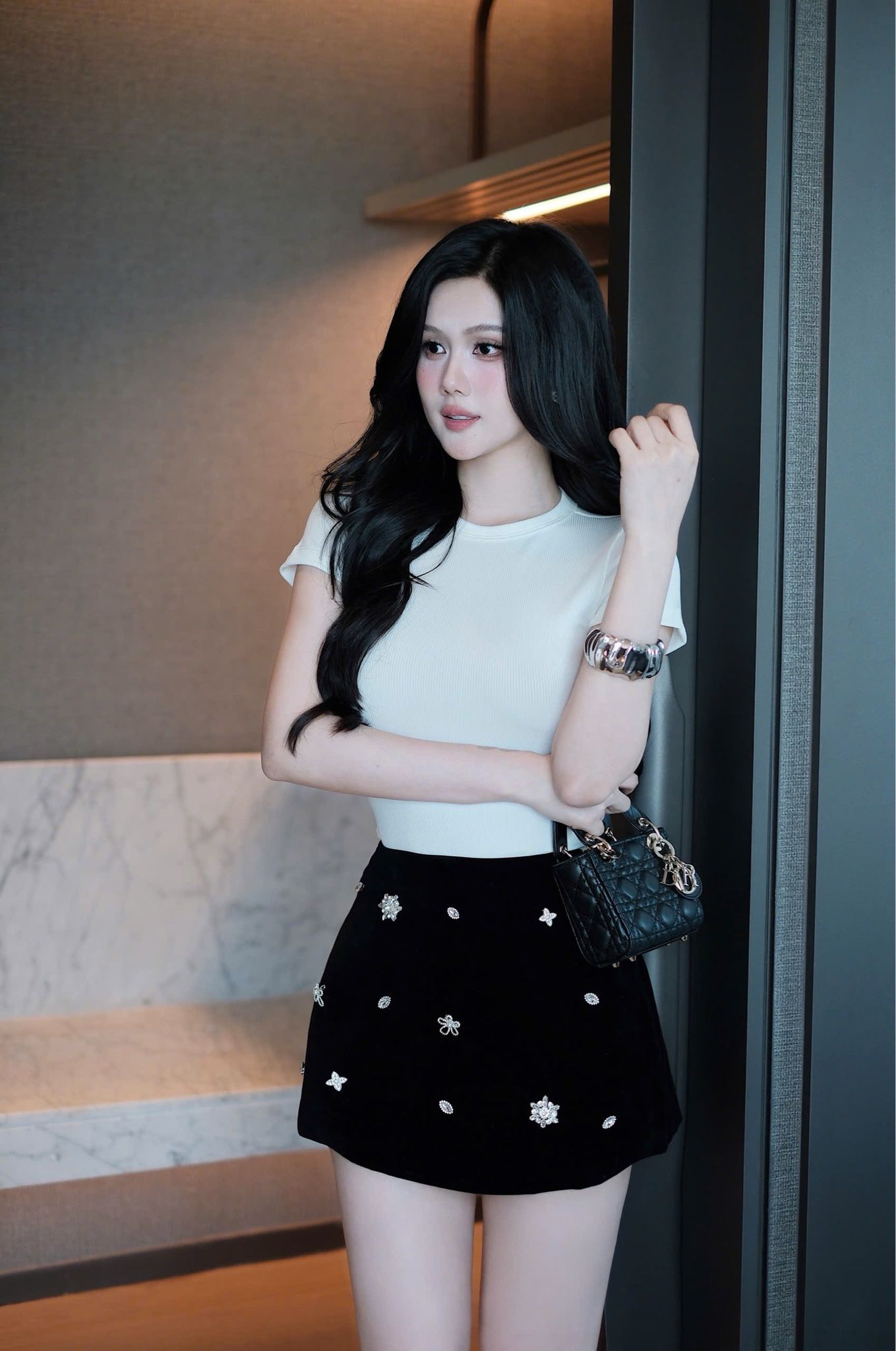 Áo Thun Trơn Cổ Tròn