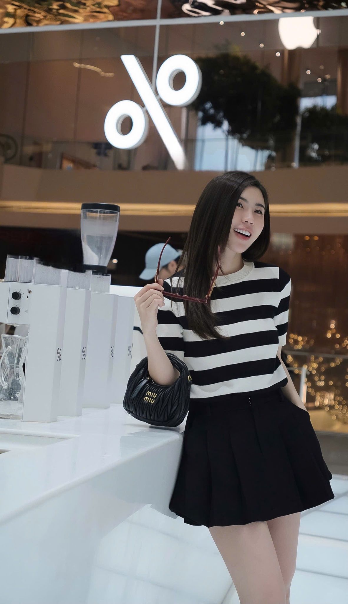Áo Thun Sọc Cổ Tròn