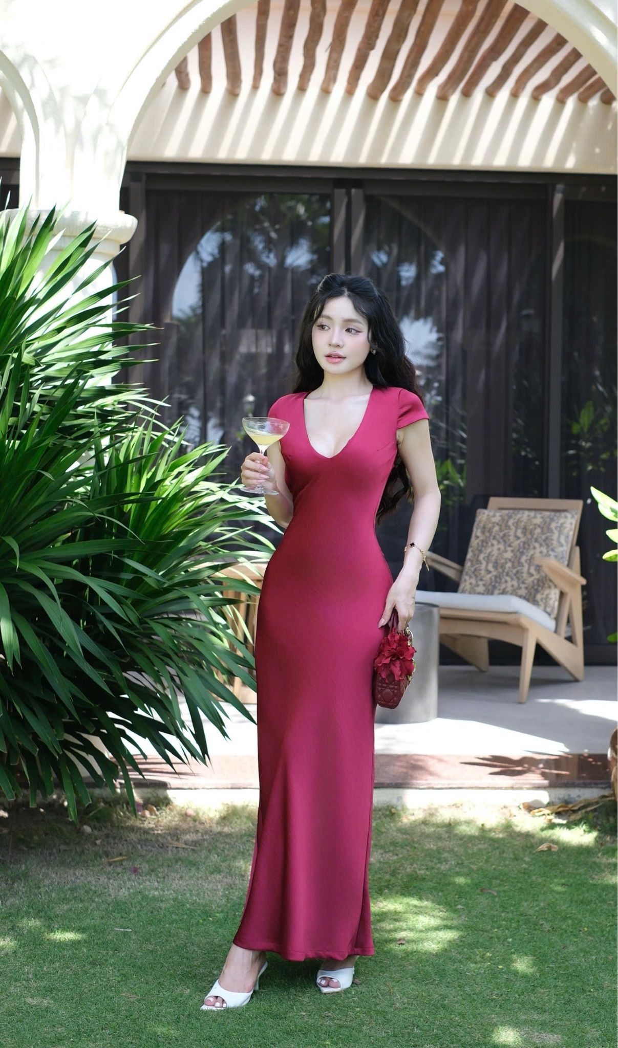 Đầm Lụa Suông Cổ V