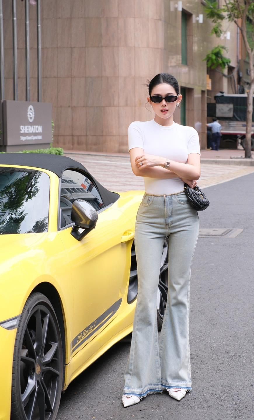 Áo Cổ Tròn Thun Trơn