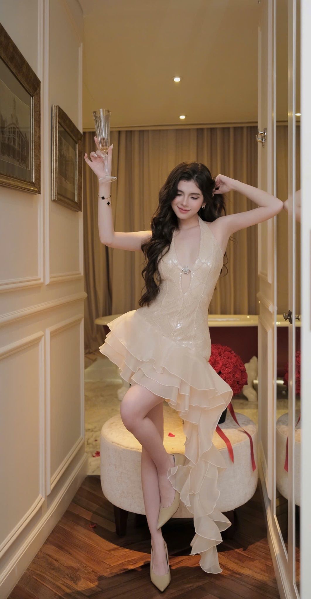 Đầm Kim Sa Phối Voan Kèm Charm