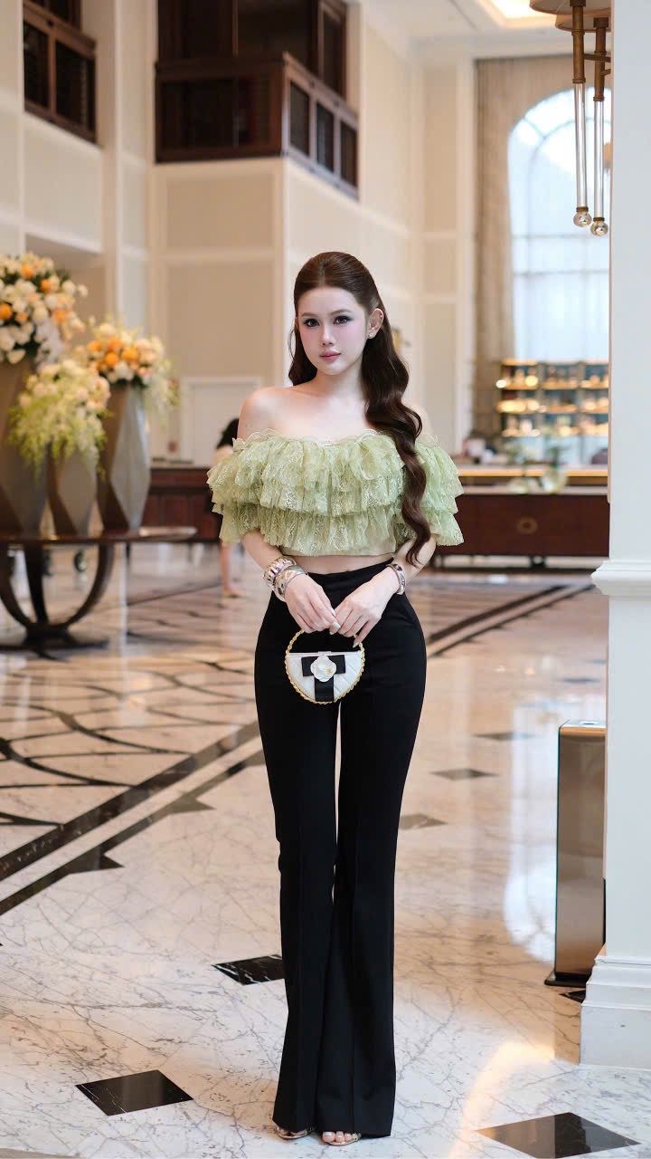 Áo Ren Tầng Bẹt Vai