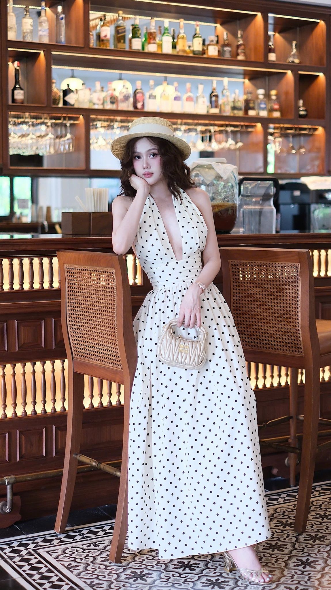 Đầm Chấm Bi Dài Cột Yếm