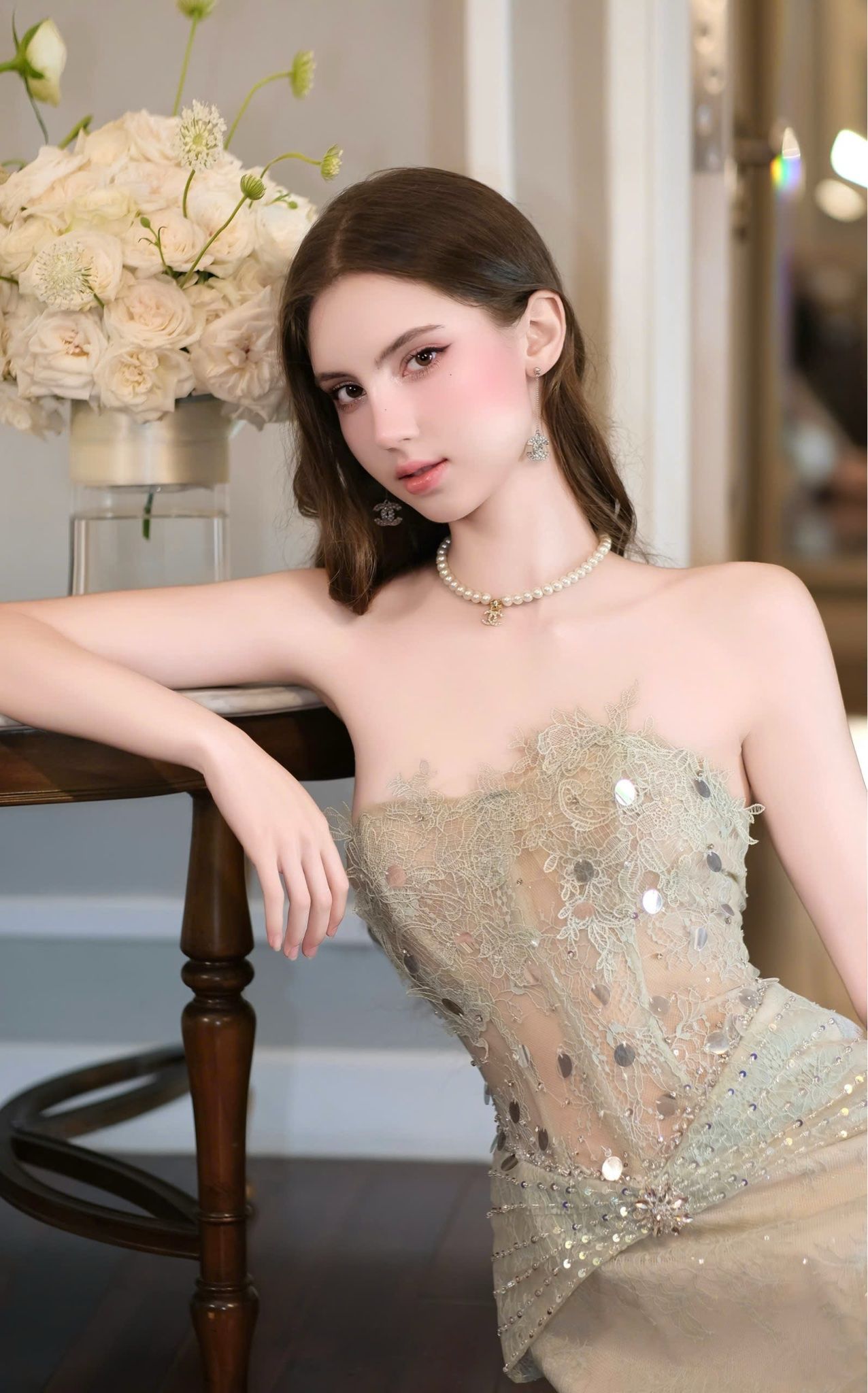 Đầm Cup Kết Châu Kèm Charm
