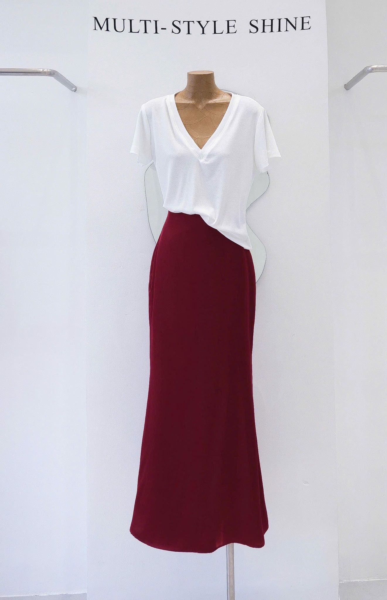 Áo Thun Tay Cộc Cổ V
