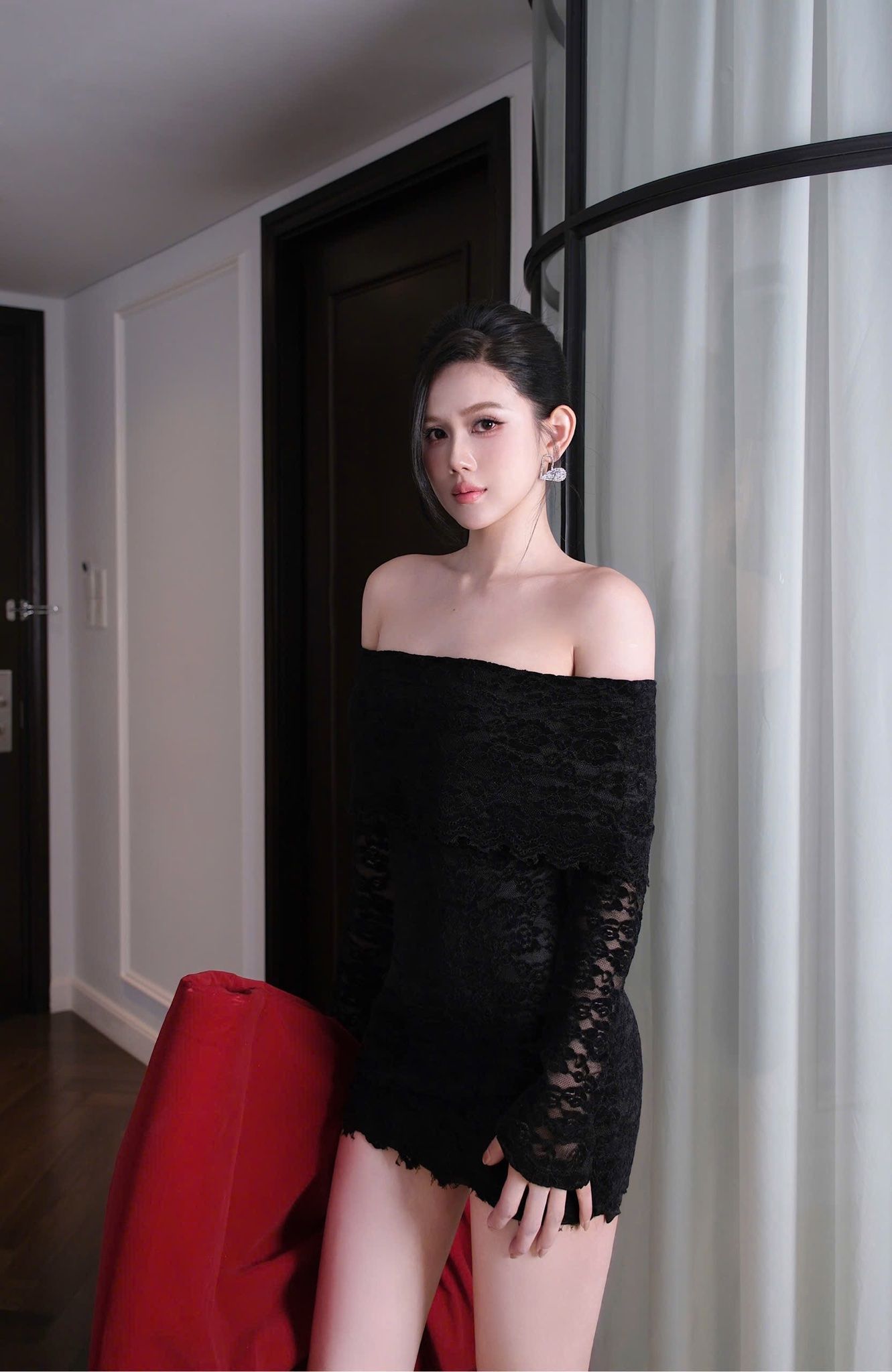 Đầm Ren Bẹt Vai TD