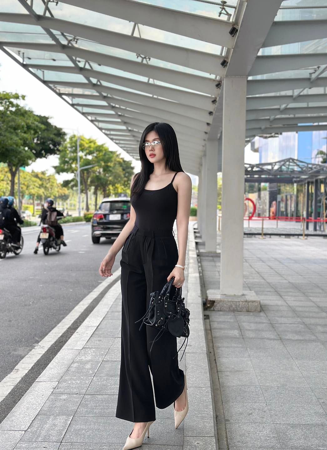 Set Quần Ống Rộng + Áo Bodysuit
