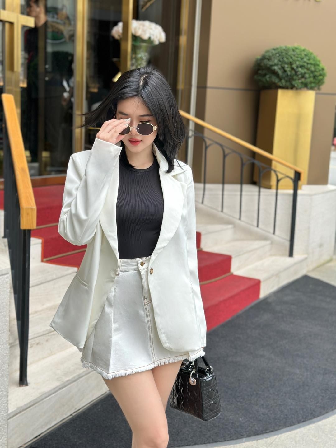 Cv Jean Túi Sau Viền Chỉ